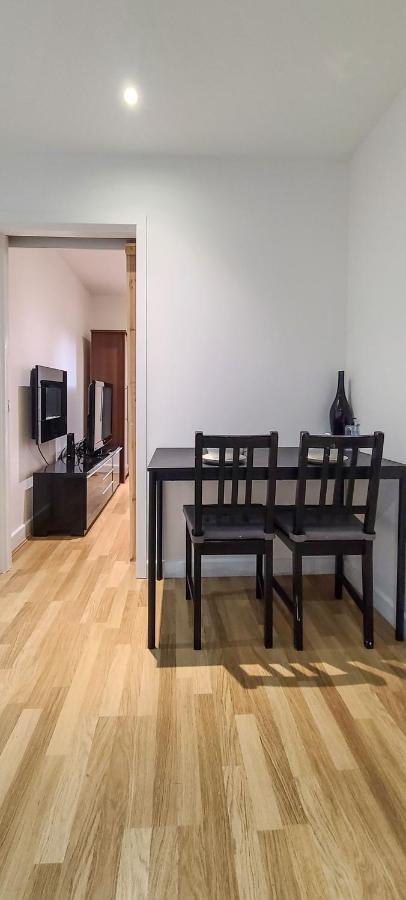 Entire Town Centre 2 Bedroom Apartment Very Close To Beach Bournemouth Ngoại thất bức ảnh