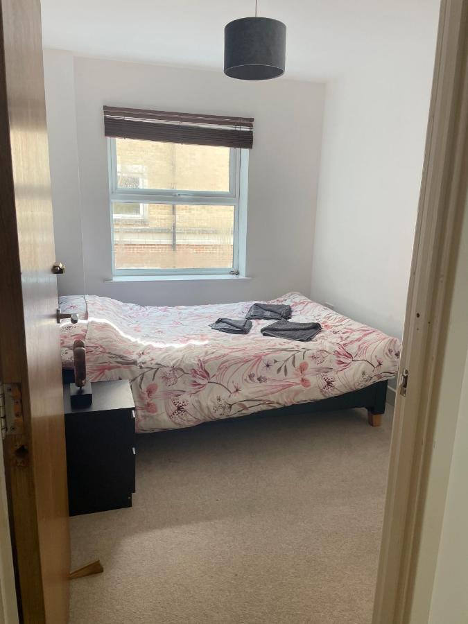 Entire Town Centre 2 Bedroom Apartment Very Close To Beach Bournemouth Ngoại thất bức ảnh
